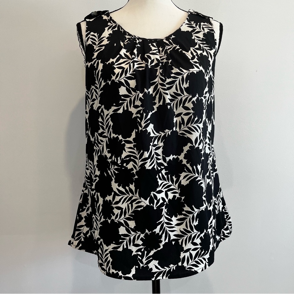 Banana Republic Black and White Floral Sleeveless Blouse